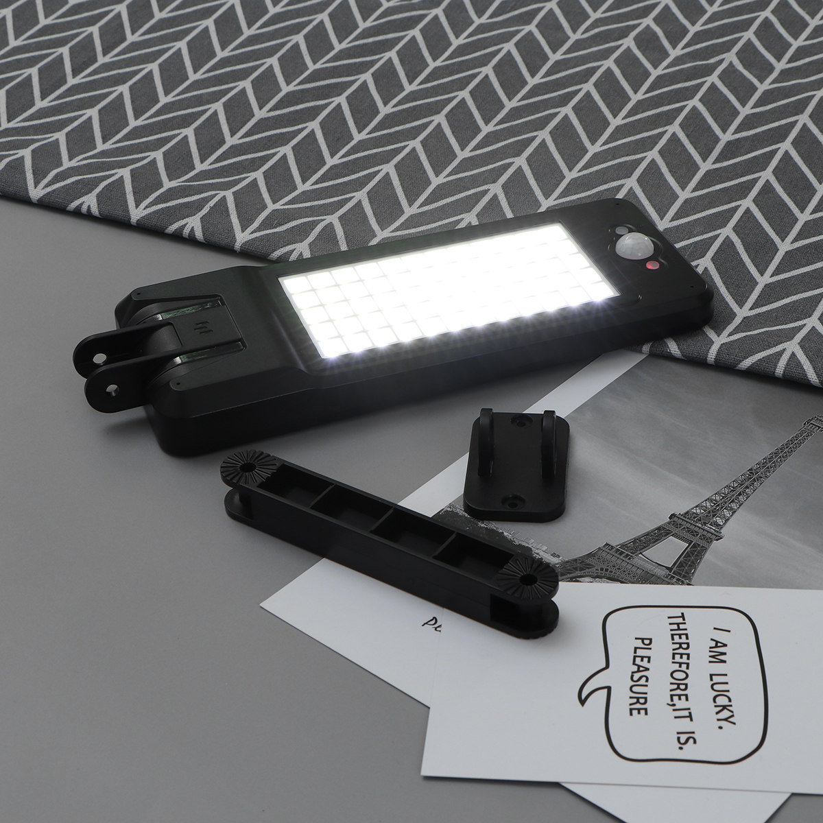 Lampe murale solaire 60 lumens - Pool Light Solar Rechargeable avis et prix